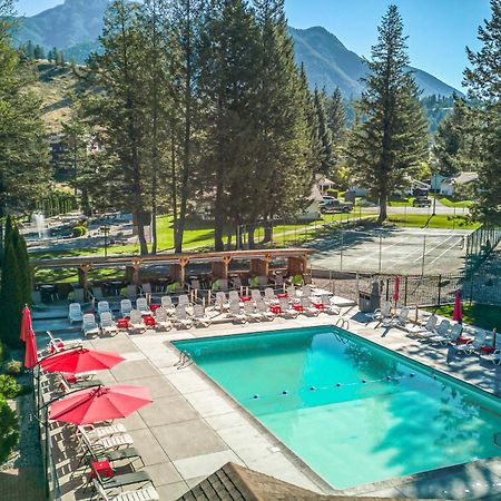 Ridgeview Resort Radium Hot Springs Exterior foto